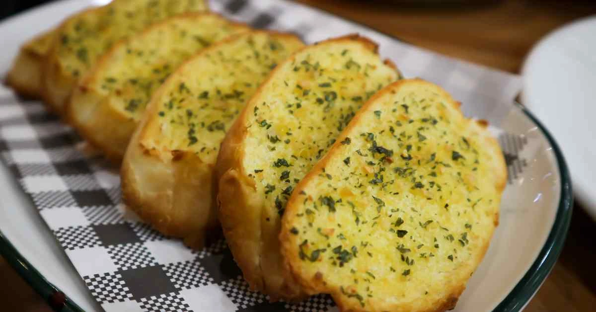 Cara-Menyimpan-dan-Memanaskan-Korean-Garlic-Cheese-Bread-Rich-Products-Indonesia