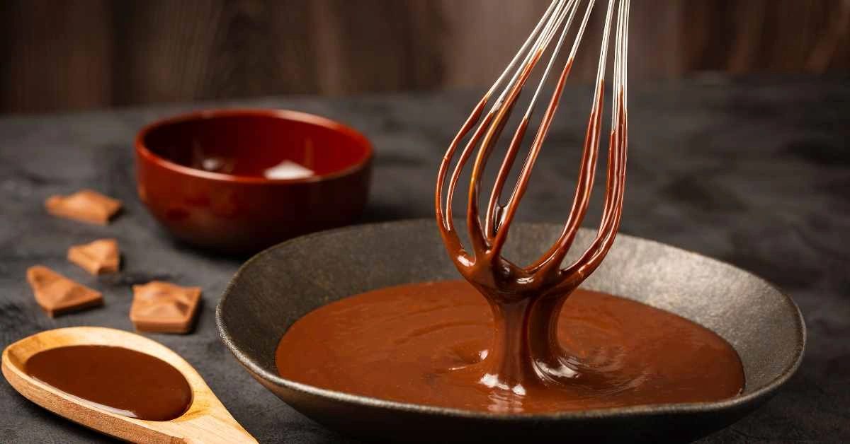 Cara-Membuat-Coklat-Ganache-yang-Lembut-dan-Mengkilap
