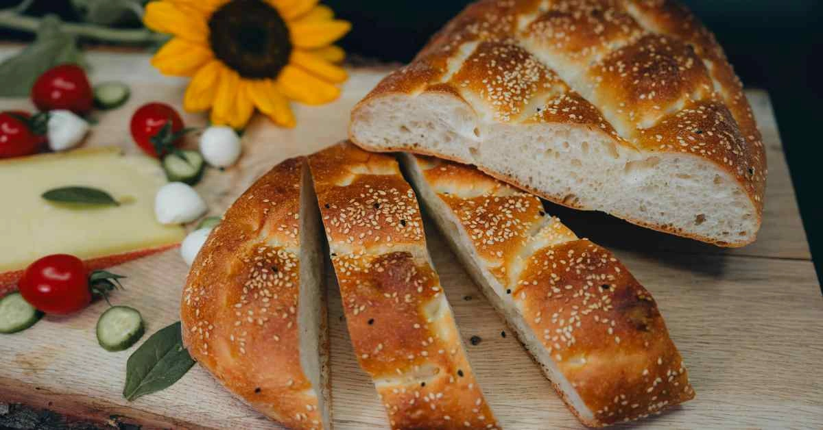 Apa Itu Bread Softener? Rahasia Roti Lembut dan Empuk